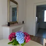 Le Charme A La Francaise Apartament