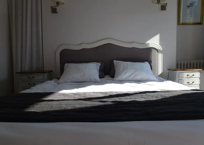 Le Charme A La Francaise