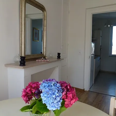 Le Charme à La Française Apartamento